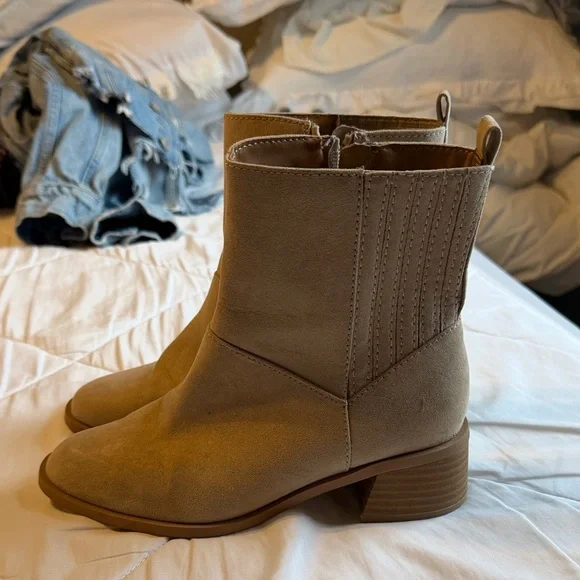 Target Tan Women's Boots - Picture 2 of 5